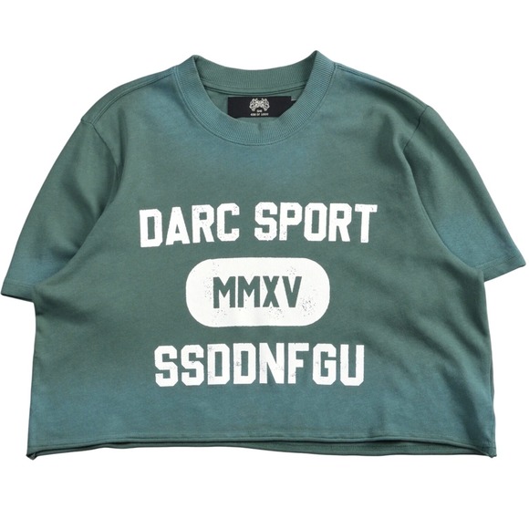 Darc Sport Wolves Forever Premium Cropped Tee XS Hunter Green Drift - Picture 1 of 6